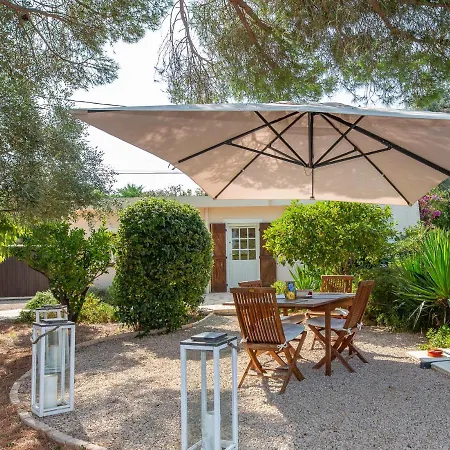 Haus Mit Garten Ueber Der Bucht Von Cannes Holiday home *