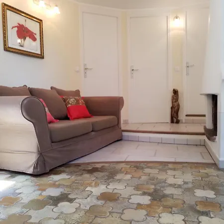Prázdninový dům Haus Mit Garten Ueber Der Bucht Von Cannes Vallauris
