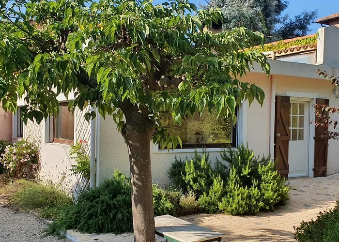 Haus Mit Garten Ueber Der Bucht Von Cannes * Vallauris