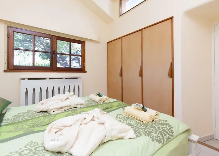 Prázdninový dům Haus Mit Garten Ueber Der Bucht Von Cannes *