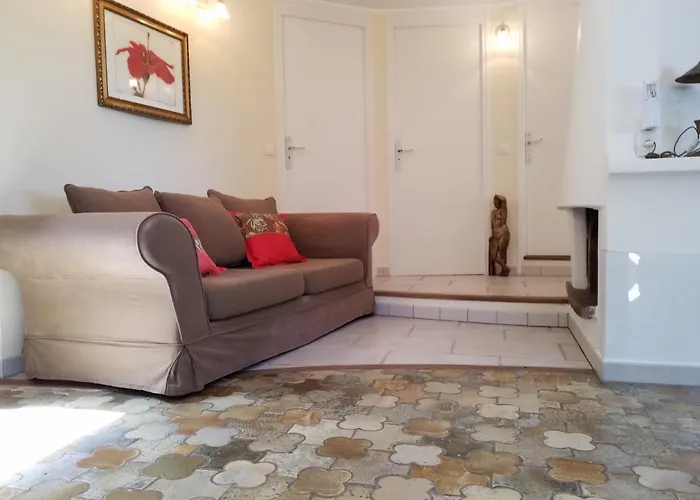 Prázdninový dům Haus Mit Garten Ueber Der Bucht Von Cannes Vallauris